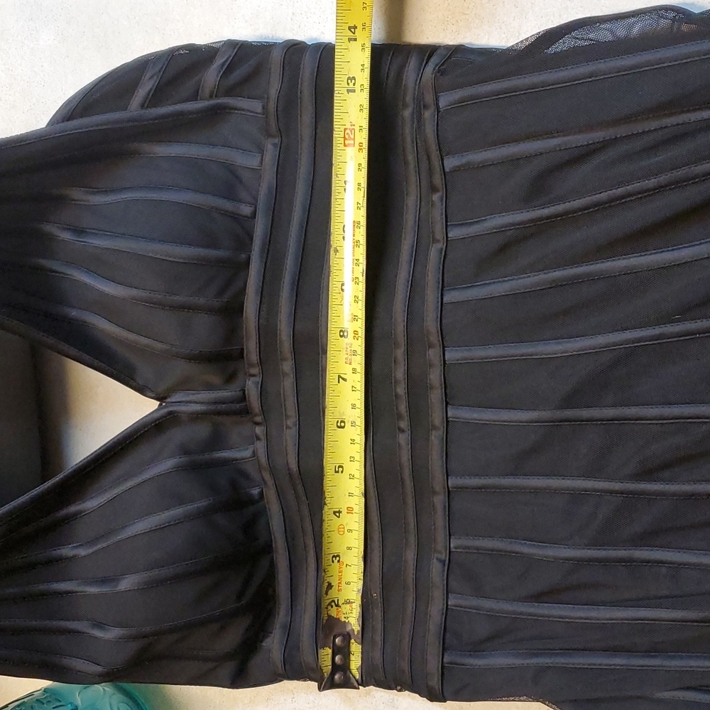 Cache dress - Picture 11 of 13